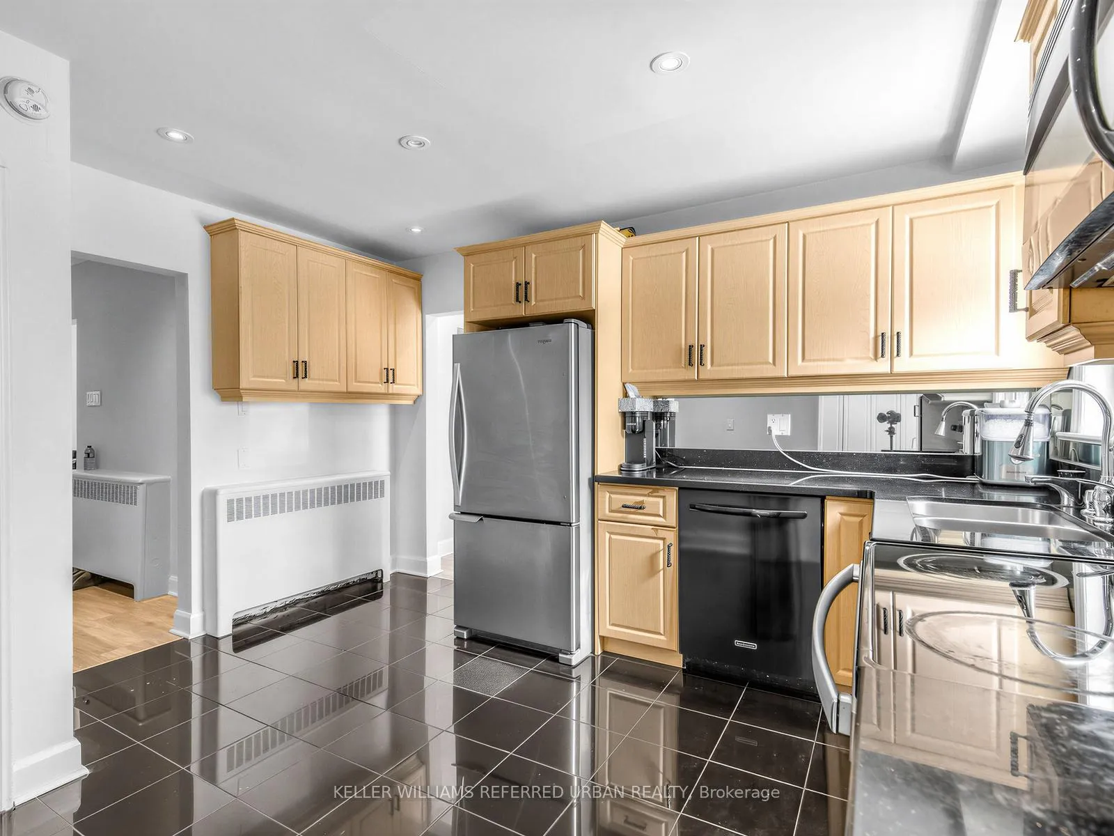 Photo 9 of 47 Dell Park Avenue, Toronto, Englemount-Lawrence — HOMEH