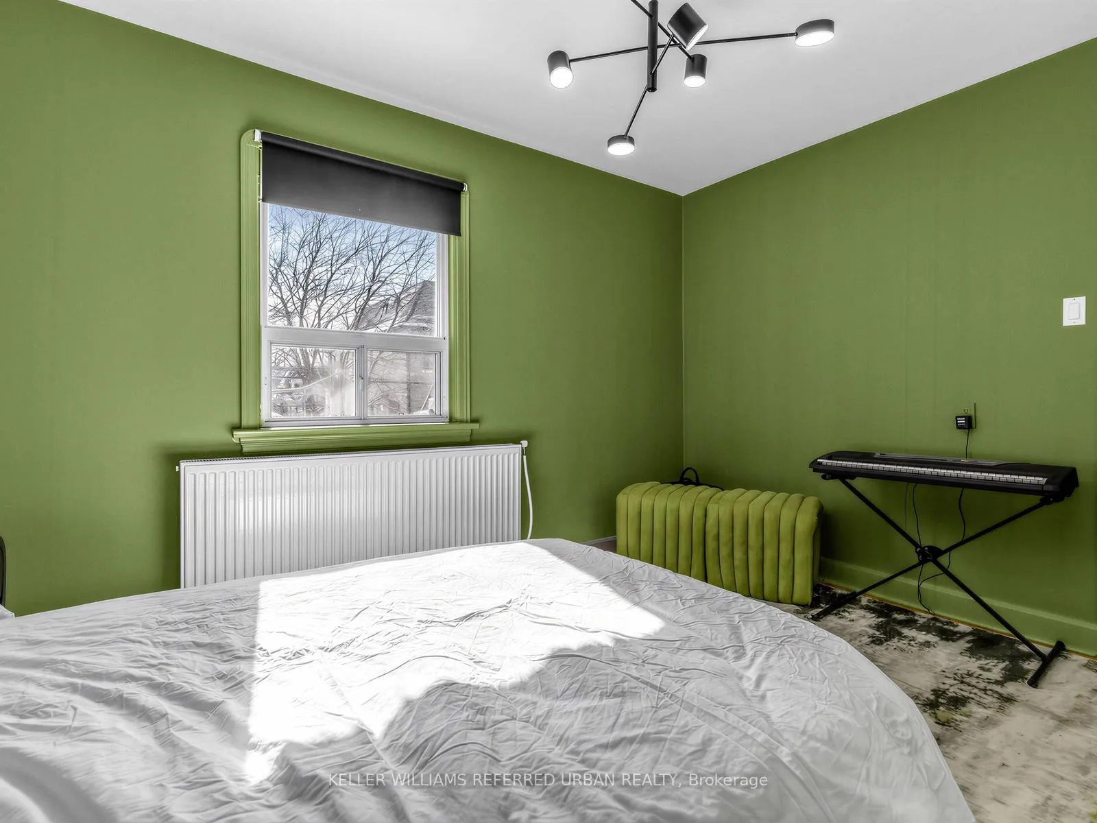 Photo 22 of 47 Dell Park Avenue, Toronto, Englemount-Lawrence — HOMEH