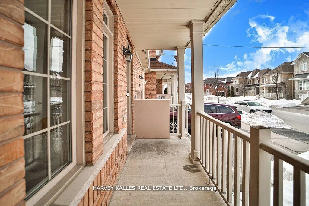 Photo 3 of 159 Hammersly Boulevard, Markham, Wismer — HOMEH