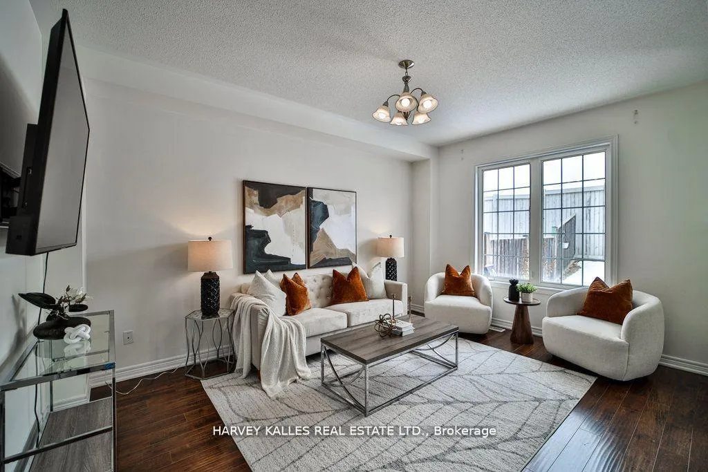 Photo 4 of 159 Hammersly Boulevard, Markham, Wismer — HOMEH
