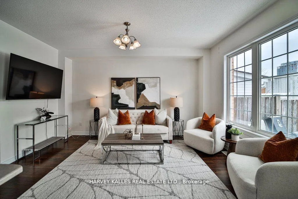 Photo 5 of 159 Hammersly Boulevard, Markham, Wismer — HOMEH