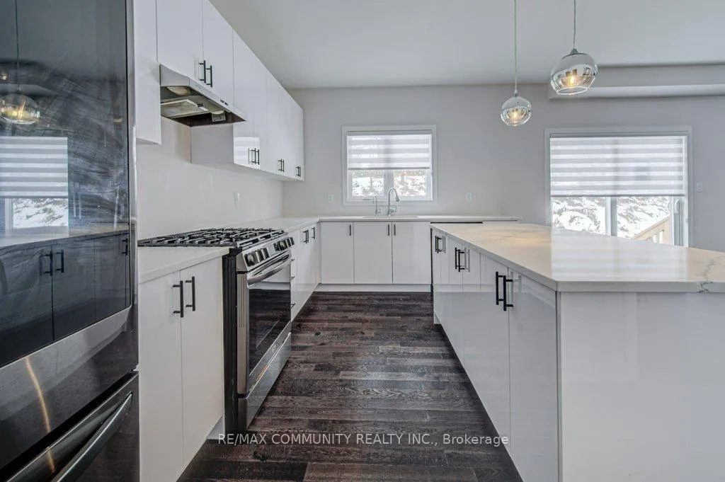 Photo 21 of 55 Tulip Crescent, Norfolk, Simcoe — HOMEH
