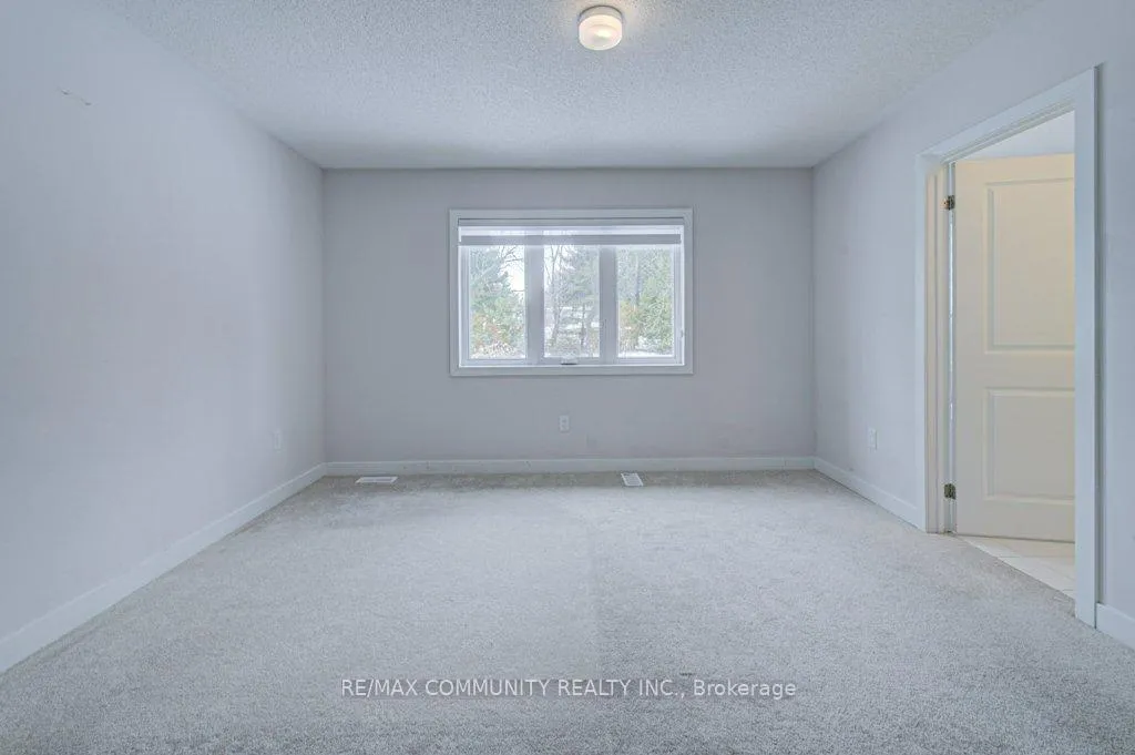 Photo 31 of 55 Tulip Crescent, Norfolk, Simcoe — HOMEH