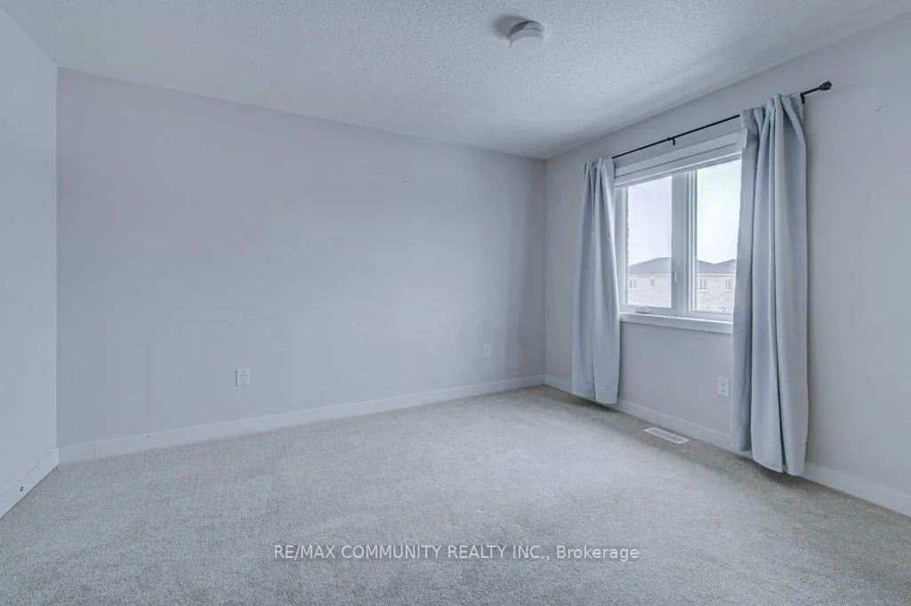 Photo 37 of 55 Tulip Crescent, Norfolk, Simcoe — HOMEH