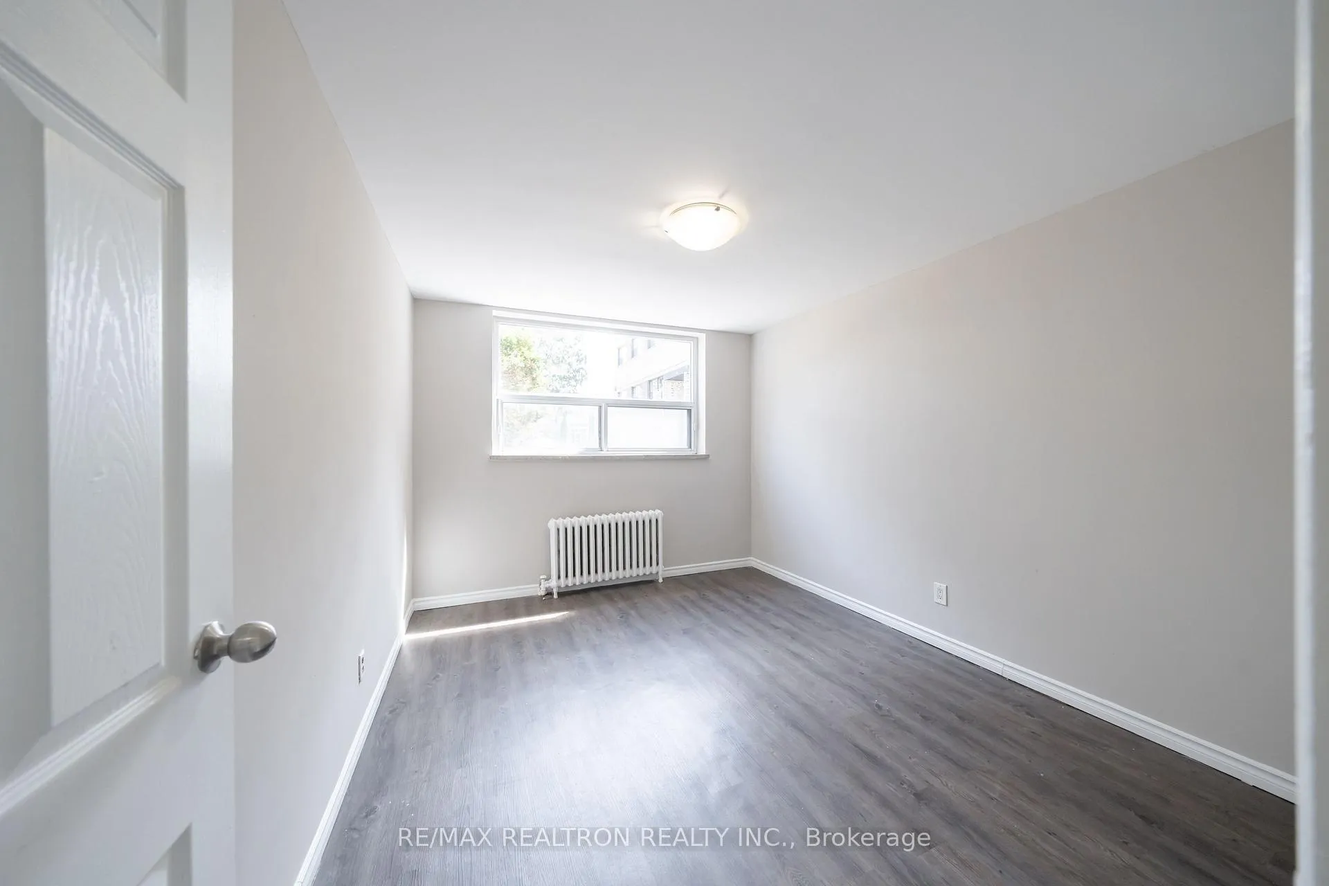 Photo 4 of Unit 33, 2043 Prospect Street E, Burlington, Brant — HOMEH