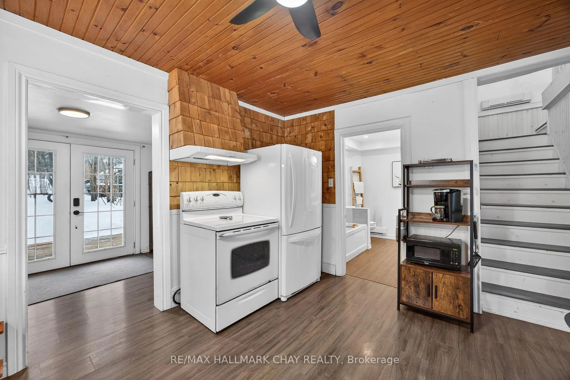 Photo 10 of 1738 Heron Drive, Severn, Fesserton — HOMEH
