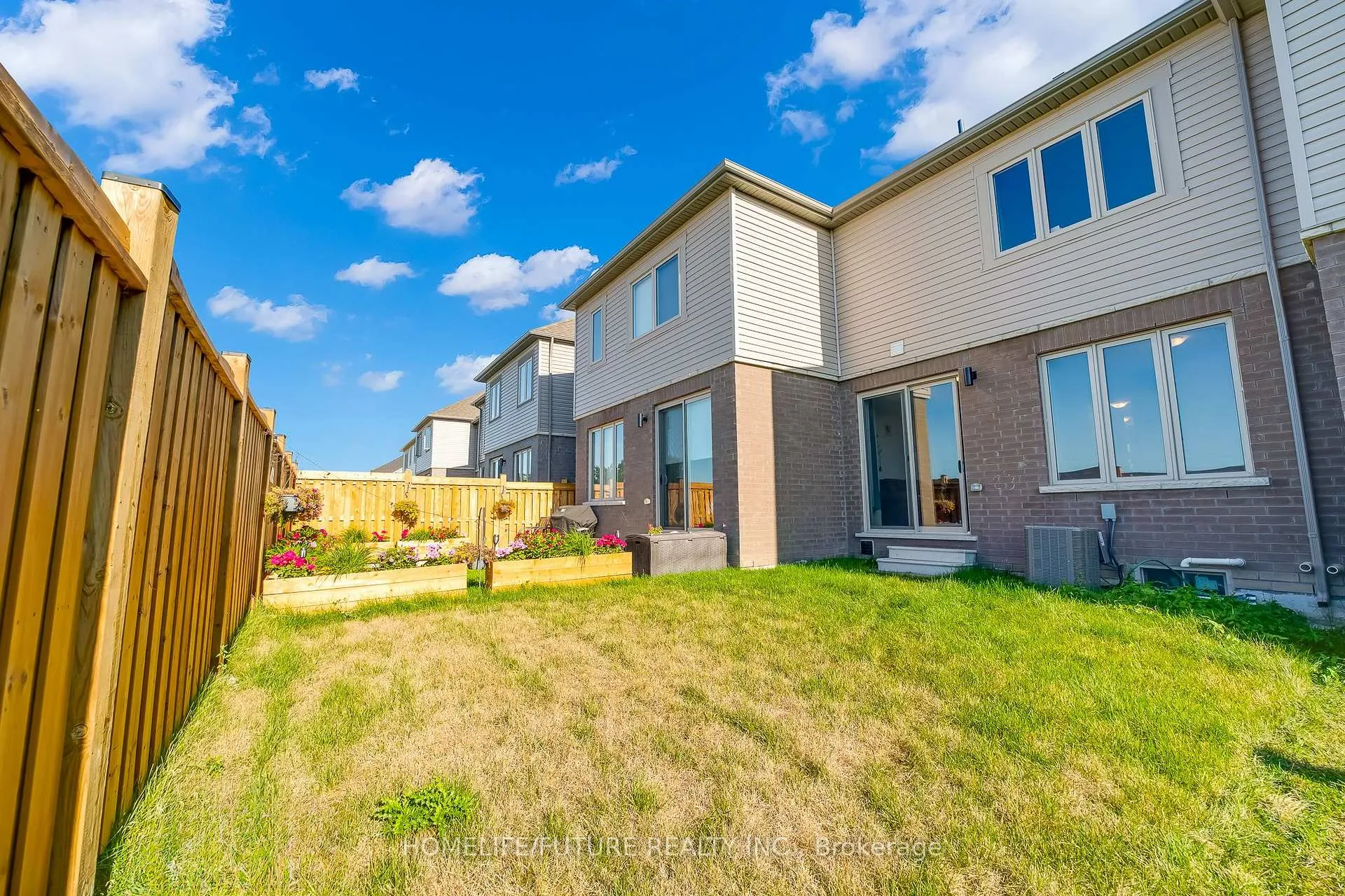 Photo 23 of 51 Sagewood Avenue, Barrie, Rural Barrie Southeast — HOMEH