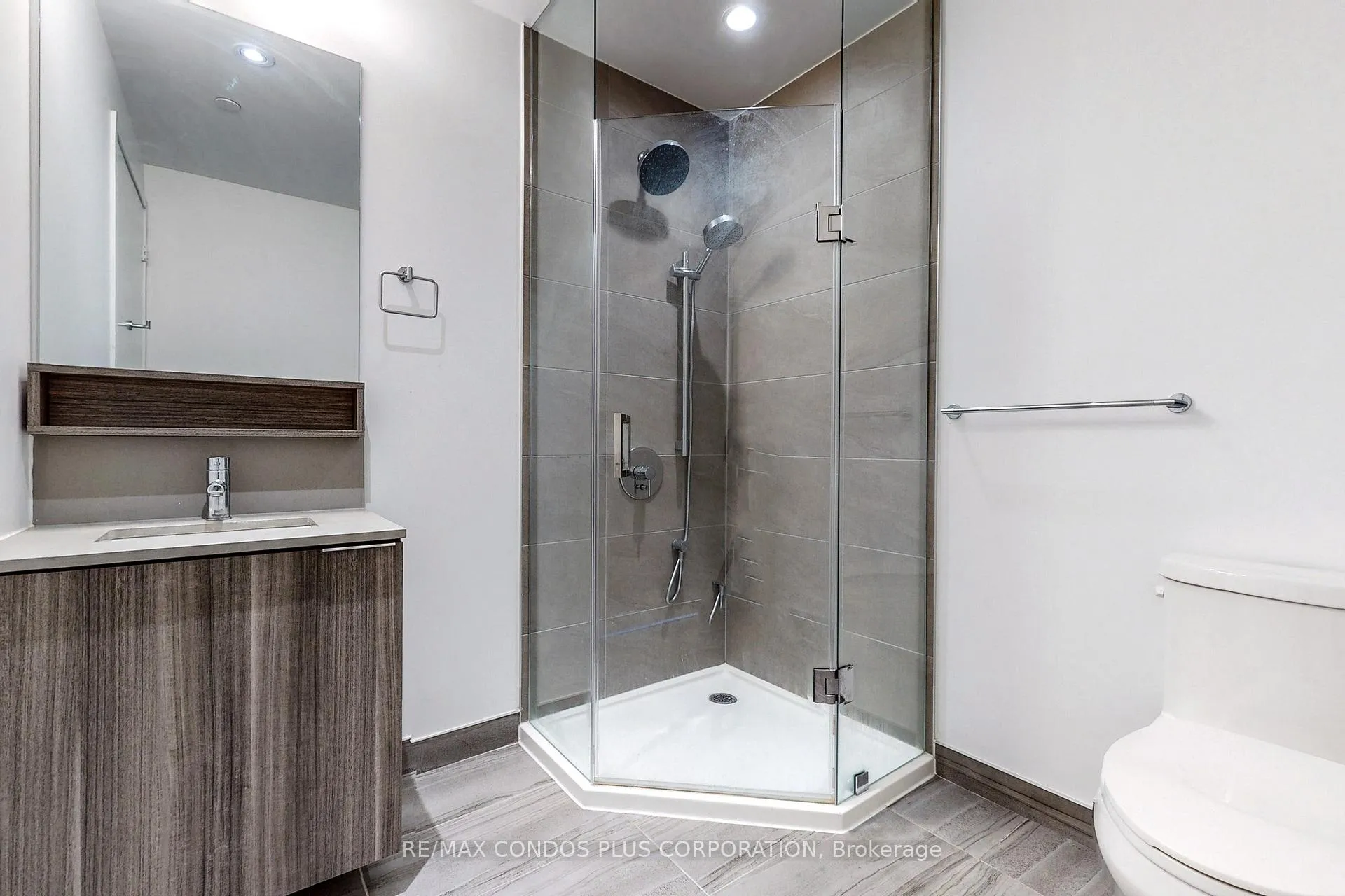 Photo 17 of Unit 3610, 5 Buttermill Avenue, Vaughan, Vaughan Corporate Centre — HOMEH