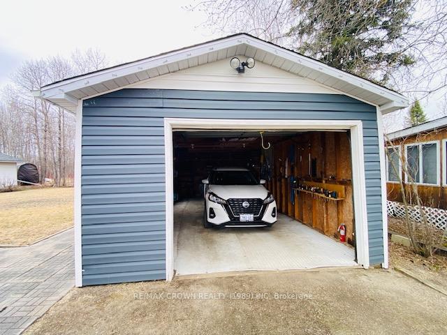 Photo 4 of 21 Wolfe Street, Kapuskasing — HOMEH