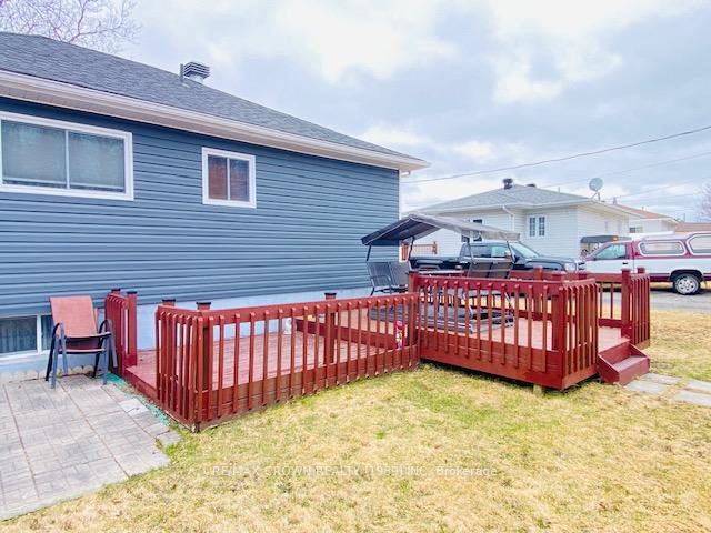 Photo 6 of 21 Wolfe Street, Kapuskasing — HOMEH