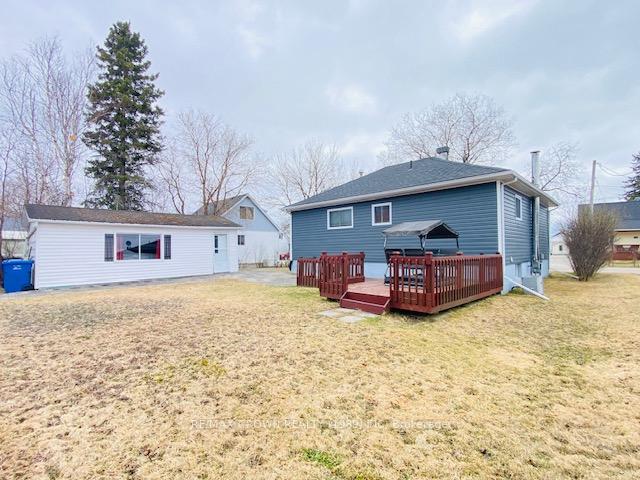 Photo 7 of 21 Wolfe Street, Kapuskasing — HOMEH