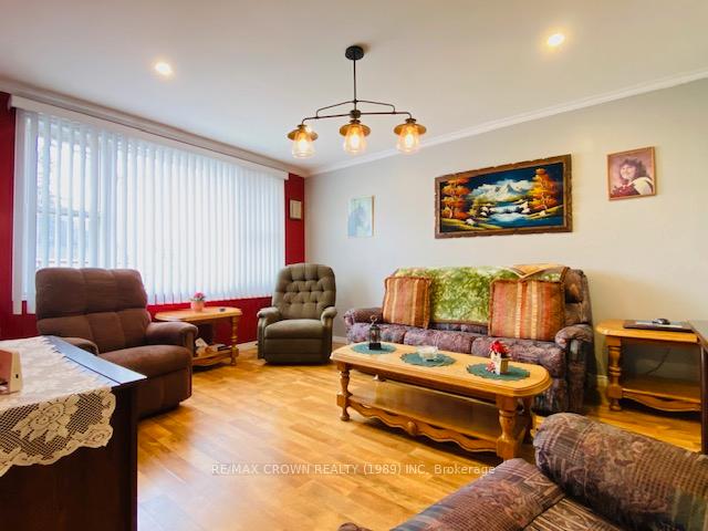 Photo 15 of 21 Wolfe Street, Kapuskasing — HOMEH