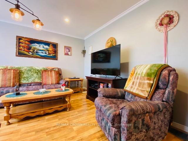 Photo 16 of 21 Wolfe Street, Kapuskasing — HOMEH