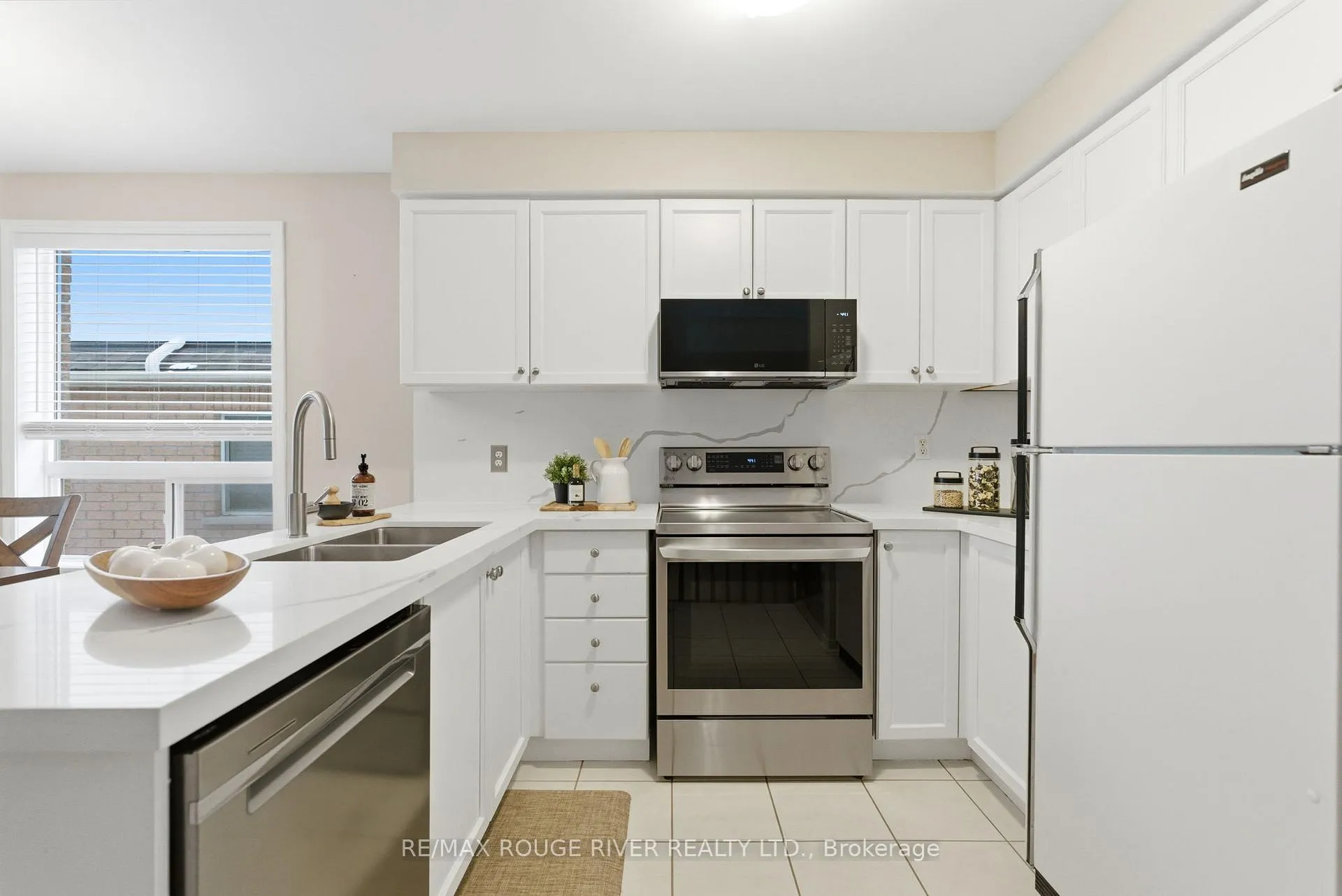 Photo 6 of 1016 McQuay Boulevard, Whitby, Lynde Creek — HOMEH