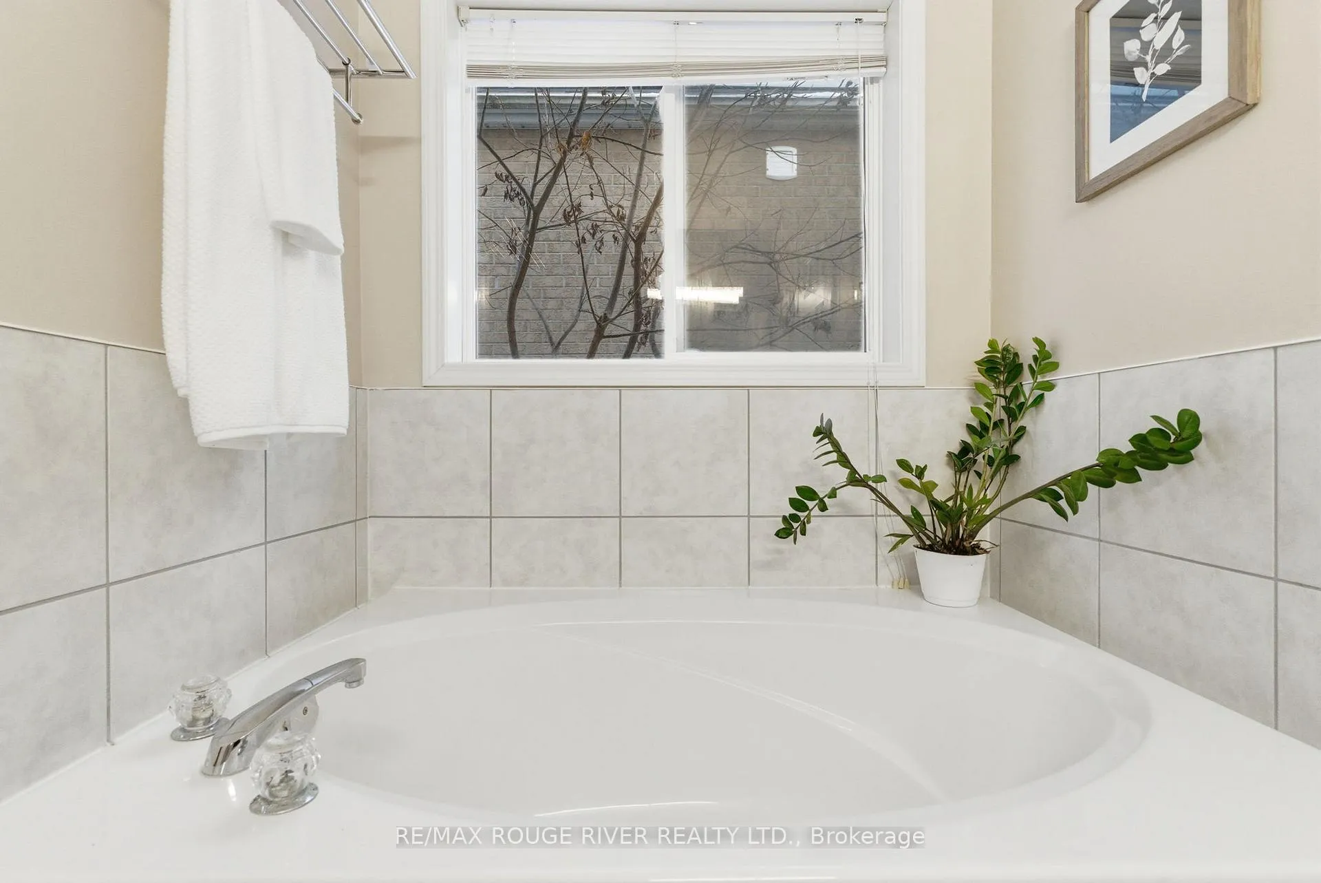 Photo 23 of 1016 McQuay Boulevard, Whitby, Lynde Creek — HOMEH