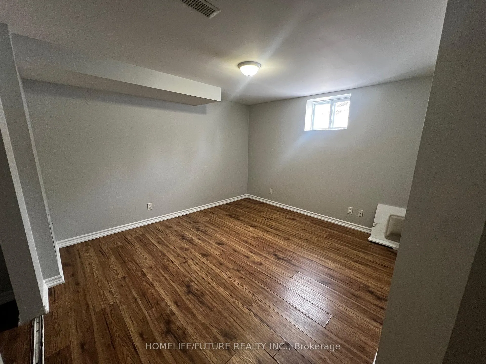 Photo 8 of Unit Bsmt, 45 Bretton Circle, Markham, Rouge Fairways — HOMEH