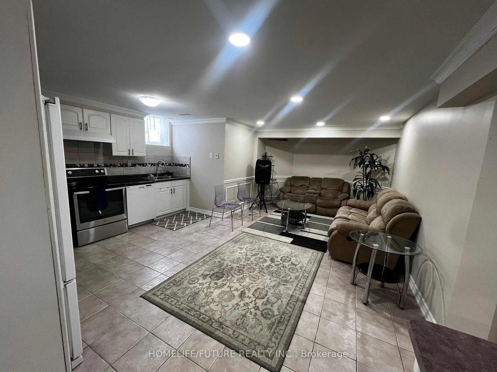 Photo 11 of Unit Bsmt, 45 Bretton Circle, Markham, Rouge Fairways — HOMEH