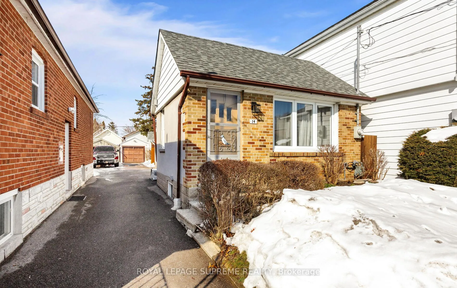 Photo 2 of 14 East Drive, Toronto, Rockcliffe-Smythe — HOMEH