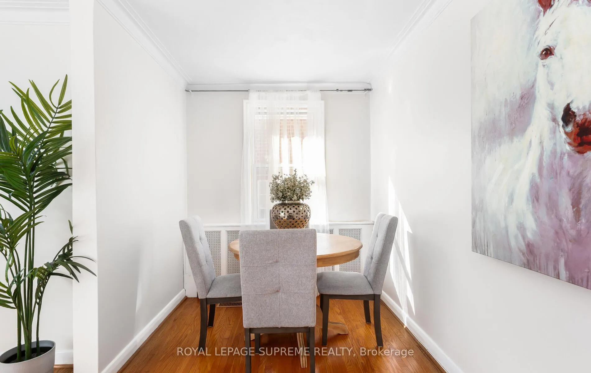 Photo 9 of 14 East Drive, Toronto, Rockcliffe-Smythe — HOMEH