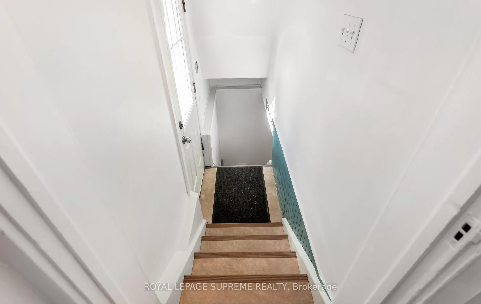 Photo 23 of 14 East Drive, Toronto, Rockcliffe-Smythe — HOMEH