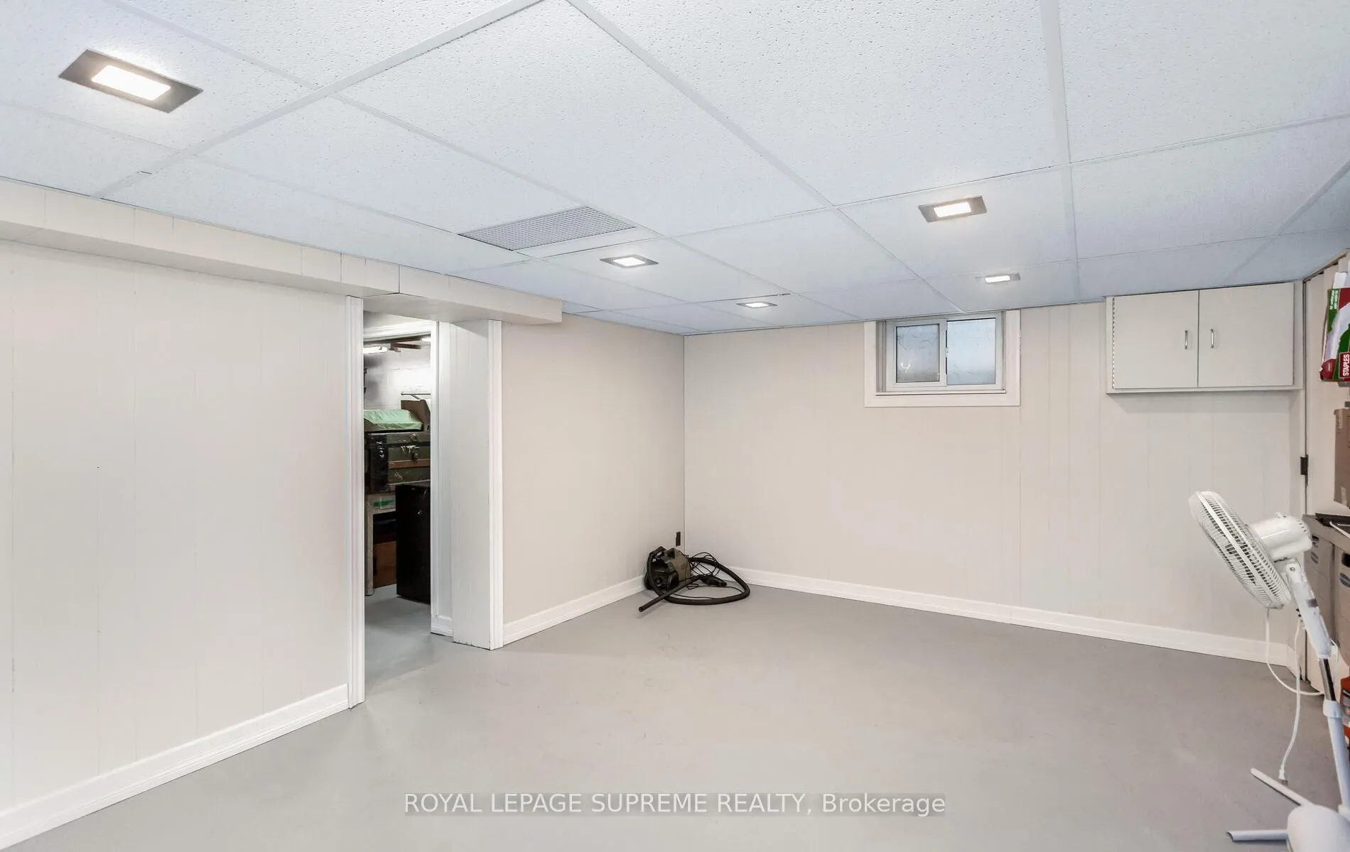 Photo 31 of 14 East Drive, Toronto, Rockcliffe-Smythe — HOMEH