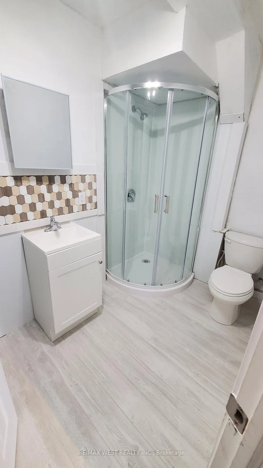 Photo 5 of Unit Main, 135 Ellins Avenue, Toronto, Rockcliffe-Smythe — HOMEH