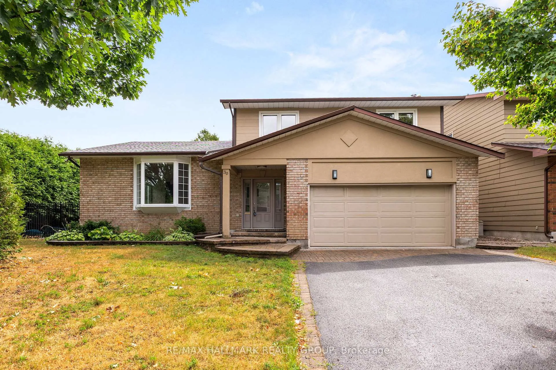 Photo 2 of 30 Lillico Drive, Ottawa, Hunt Club — HOMEH