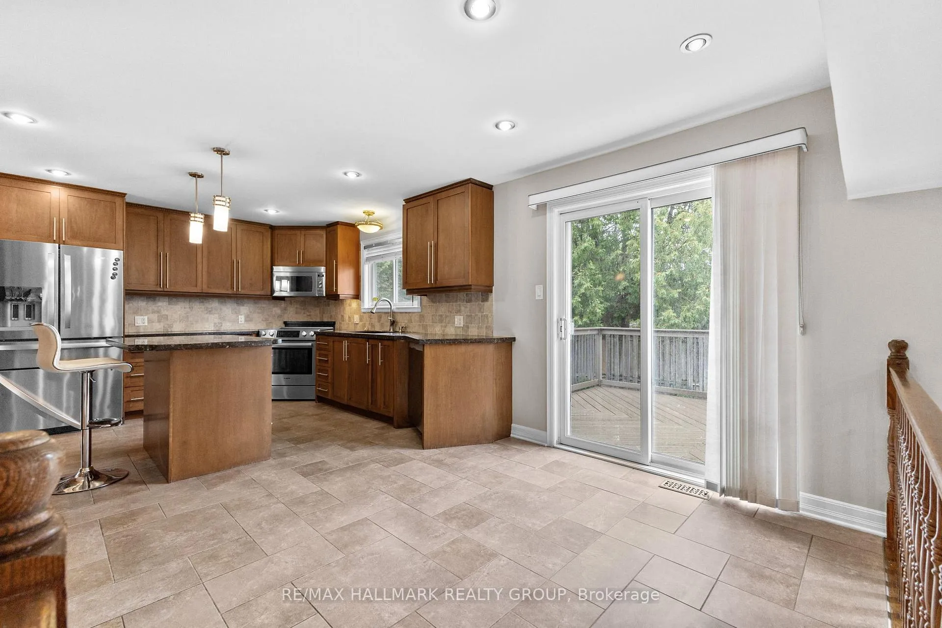 Photo 9 of 30 Lillico Drive, Ottawa, Hunt Club — HOMEH