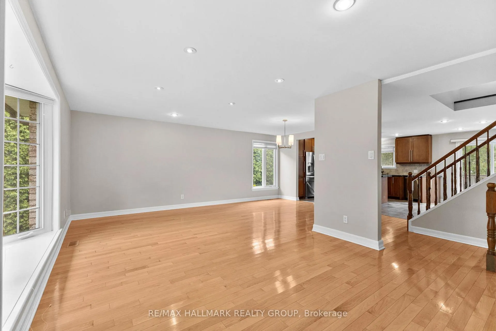Photo 21 of 30 Lillico Drive, Ottawa, Hunt Club — HOMEH