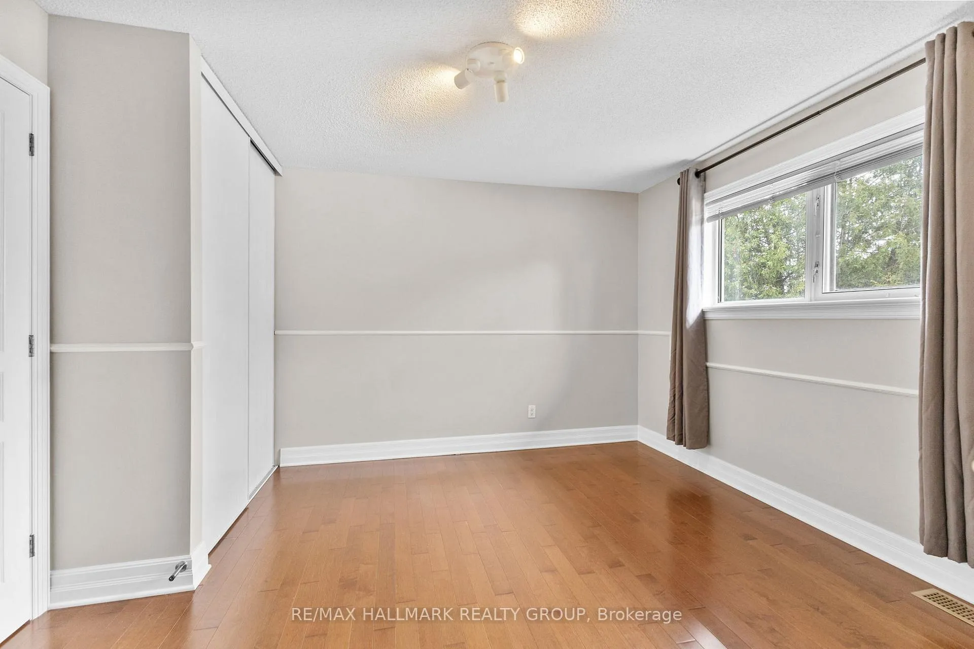 Photo 29 of 30 Lillico Drive, Ottawa, Hunt Club — HOMEH