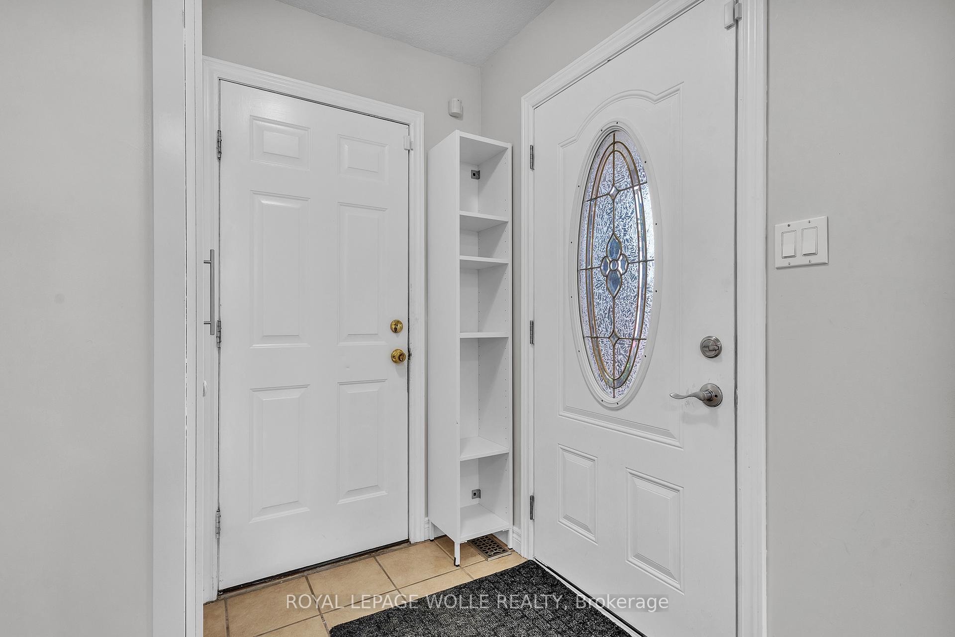 Photo 8 of 50 Inge Court, Kitchener — HOMEH