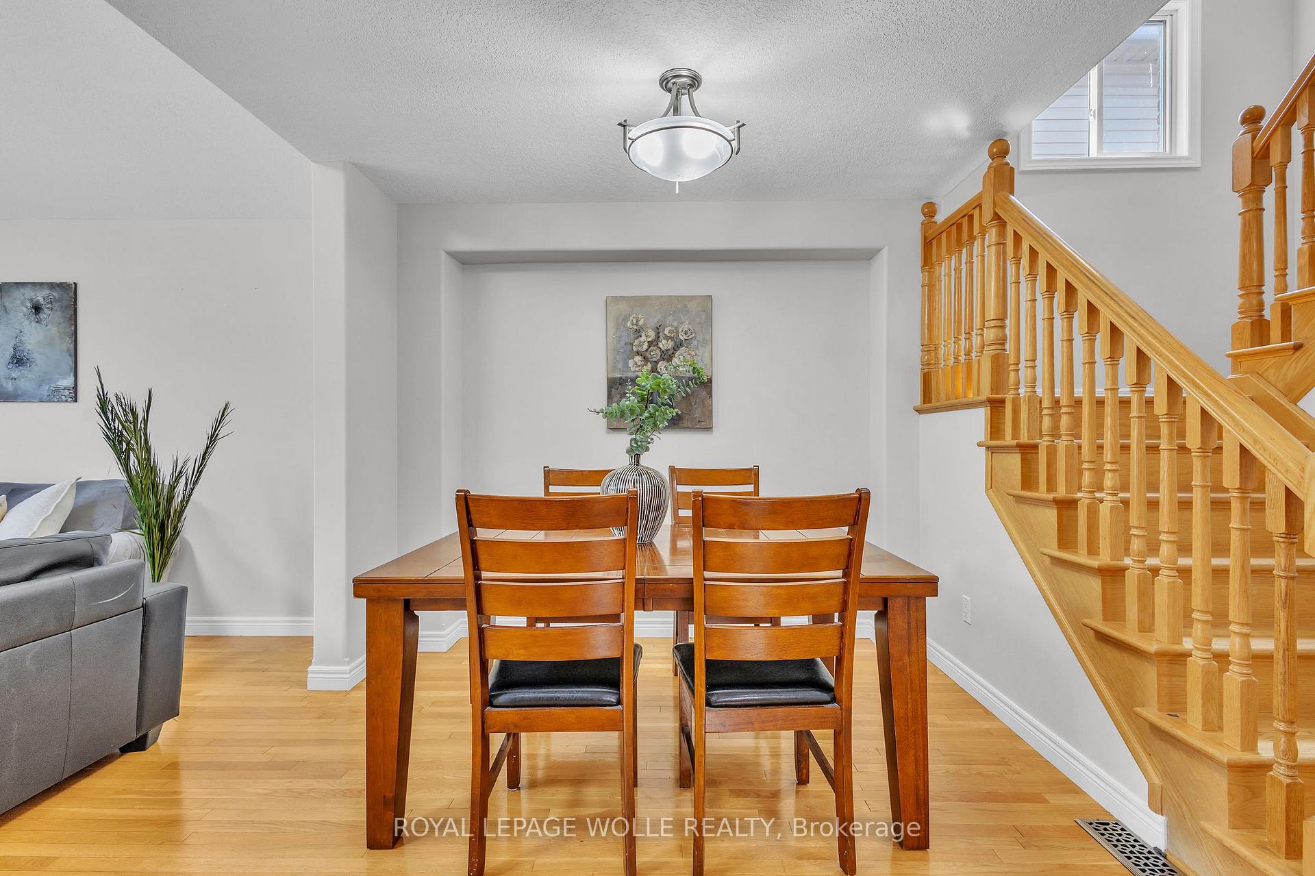 Photo 10 of 50 Inge Court, Kitchener — HOMEH