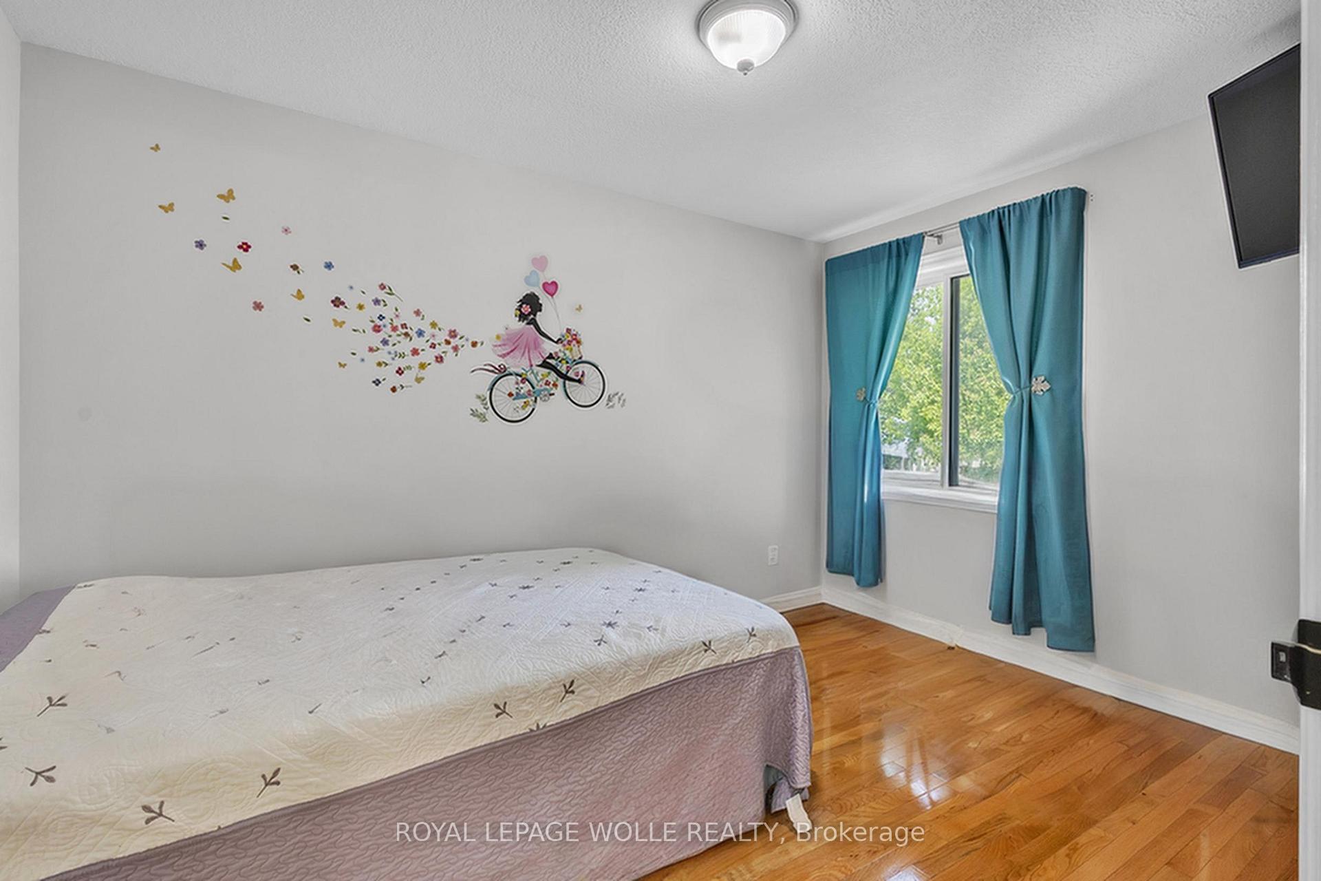 Photo 27 of 50 Inge Court, Kitchener — HOMEH