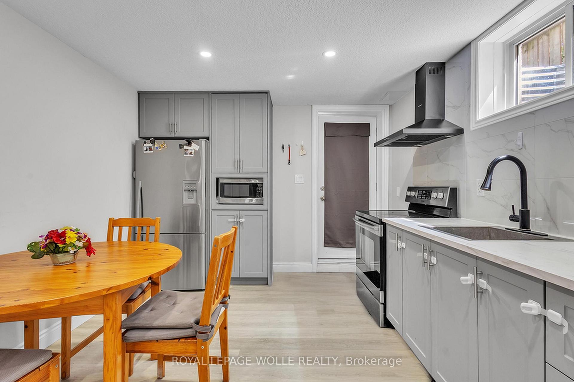 Photo 34 of 50 Inge Court, Kitchener — HOMEH
