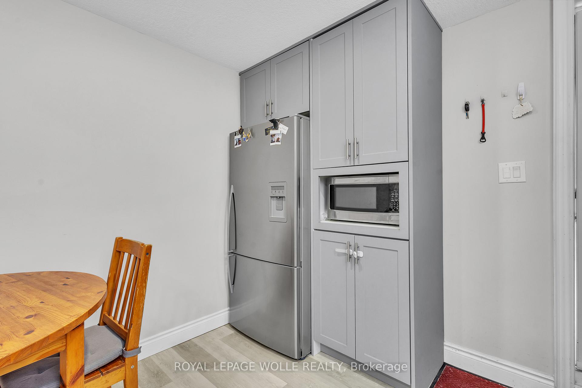 Photo 36 of 50 Inge Court, Kitchener — HOMEH