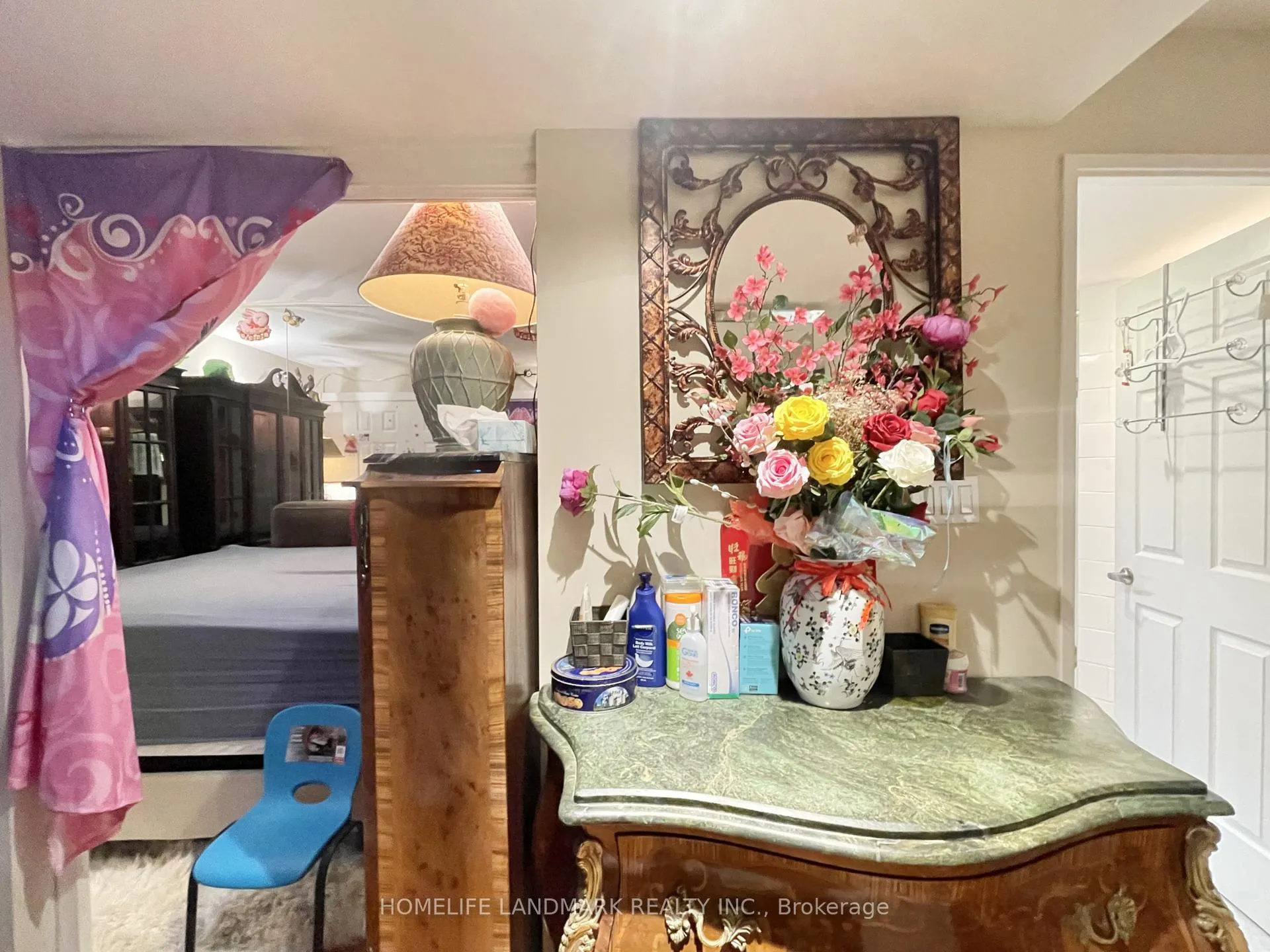 Photo 4 of Unit 202, 225 Davenport Road, Toronto, The Annex — HOMEH