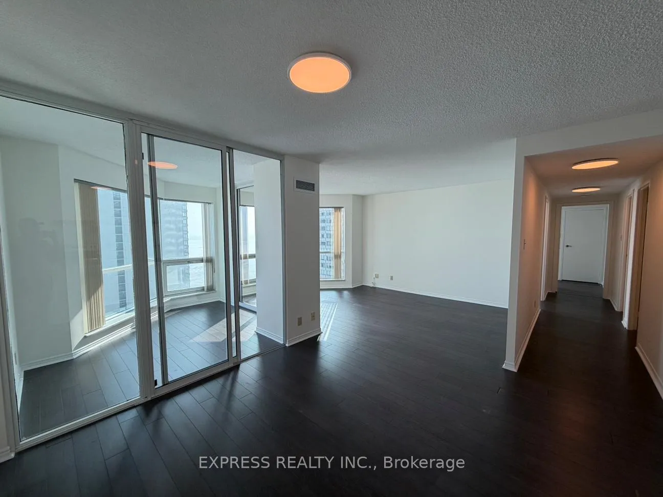 Photo 5 of Unit 2105, 10 Queens Quay W, Toronto, Waterfront Communities — HOMEH