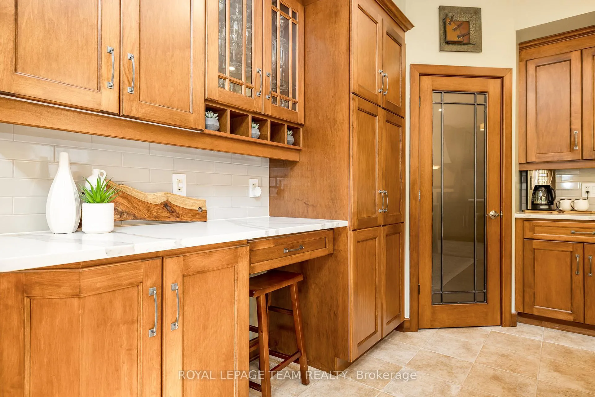 Photo 16 of 19 Turtle Point Private, Ottawa, Kanata - Morgan's Grant/South March — HOMEH