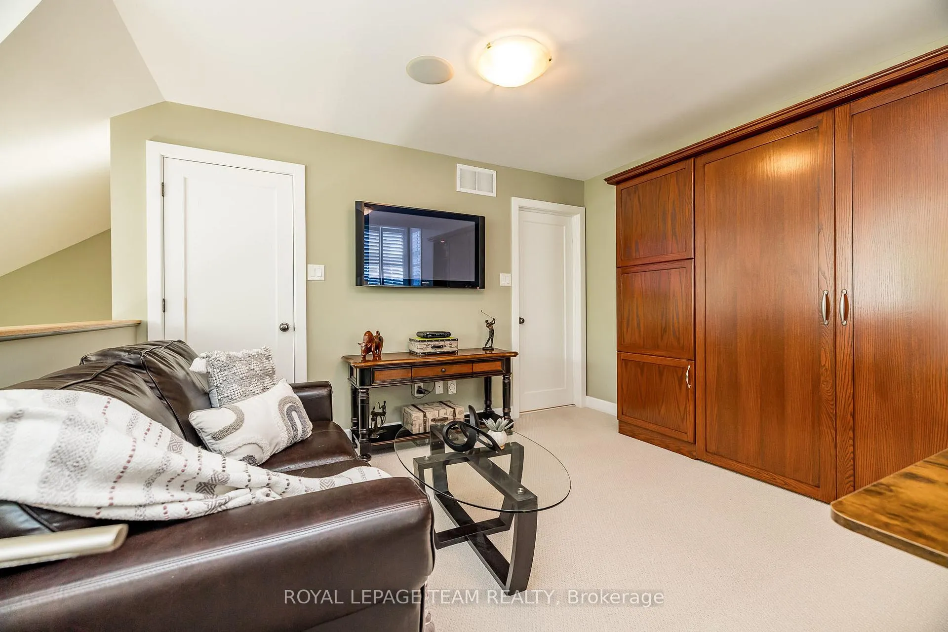 Photo 26 of 19 Turtle Point Private, Ottawa, Kanata - Morgan's Grant/South March — HOMEH