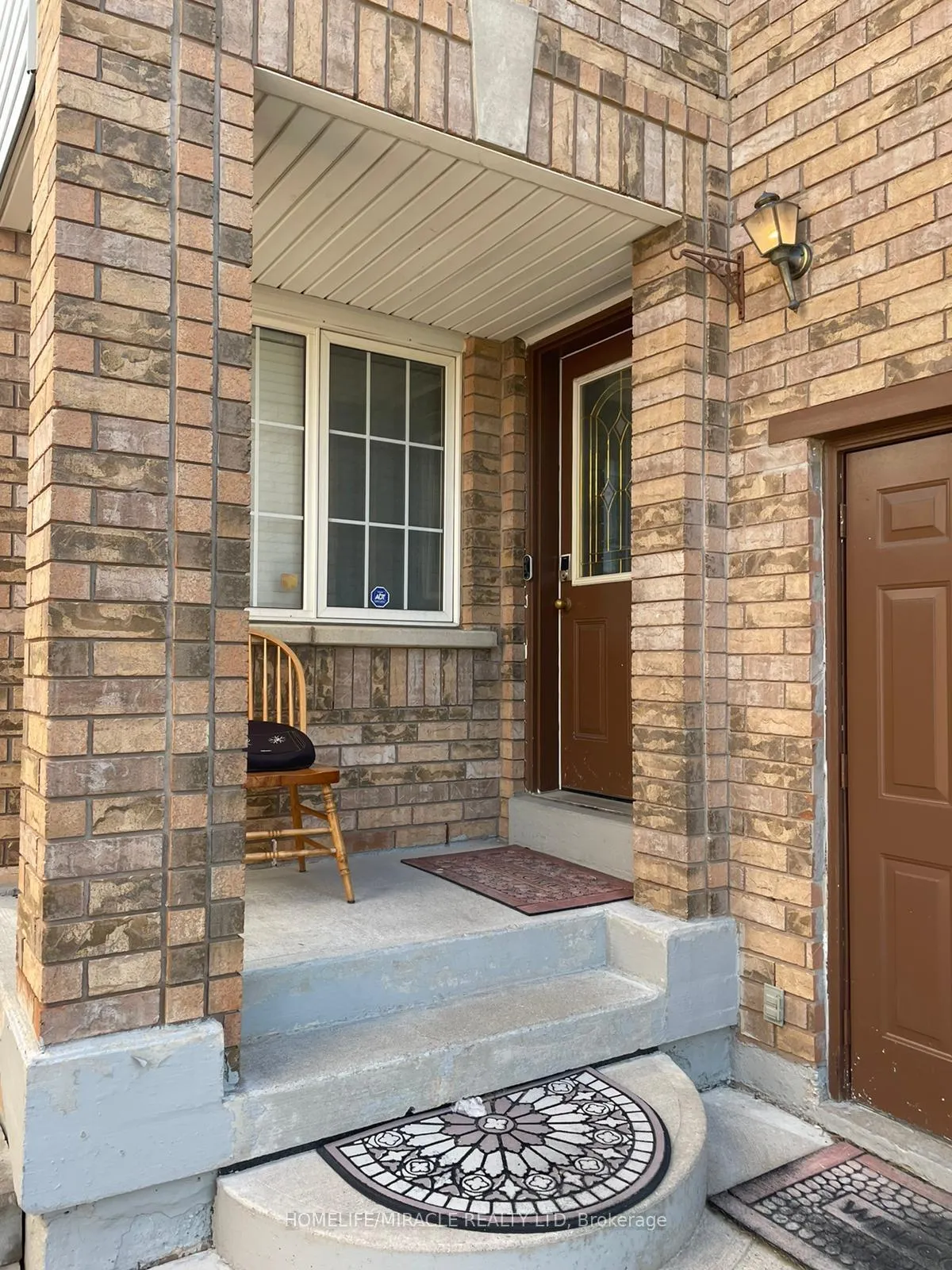 Photo 2 of Unit Upper, 173 Willow Park Drive, Brampton, Sandringham-Wellington — HOMEH