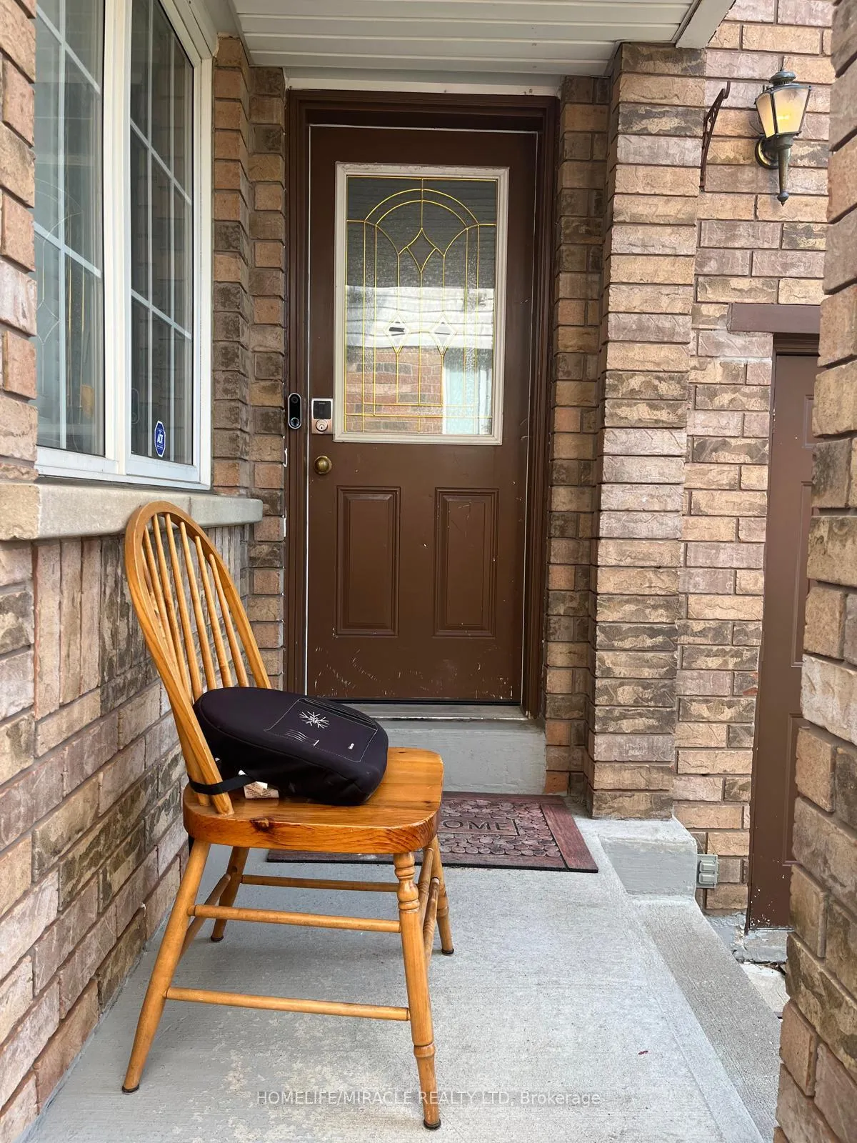 Photo 3 of Unit Upper, 173 Willow Park Drive, Brampton, Sandringham-Wellington — HOMEH