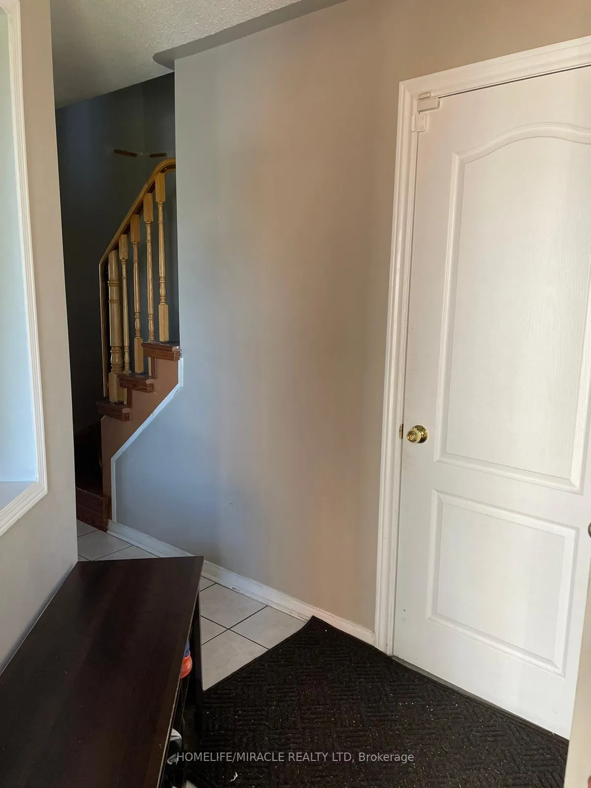 Photo 4 of Unit Upper, 173 Willow Park Drive, Brampton, Sandringham-Wellington — HOMEH