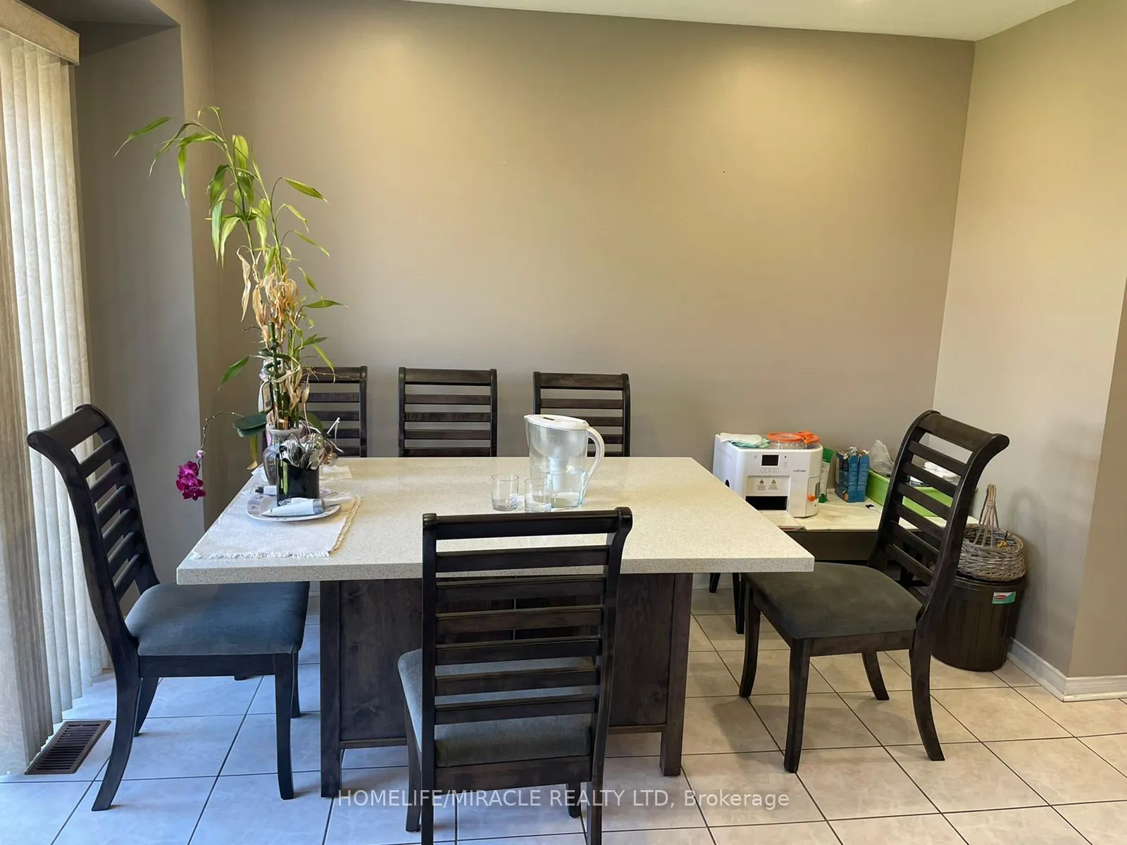 Photo 9 of Unit Upper, 173 Willow Park Drive, Brampton, Sandringham-Wellington — HOMEH