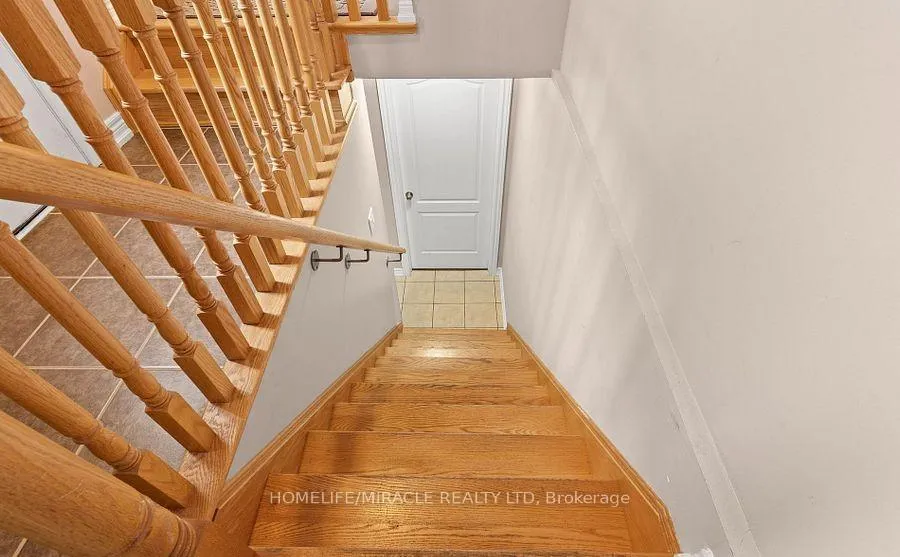 Photo 18 of 11 Thornapple Street, Brampton, Sandringham-Wellington — HOMEH