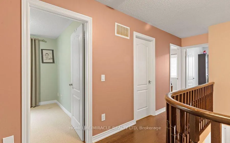 Photo 23 of 11 Thornapple Street, Brampton, Sandringham-Wellington — HOMEH