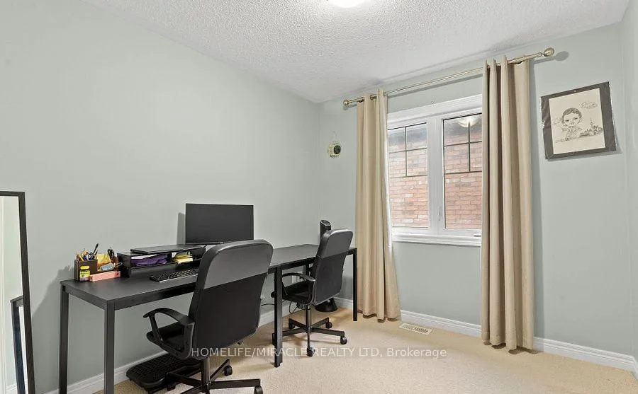Photo 29 of 11 Thornapple Street, Brampton, Sandringham-Wellington — HOMEH