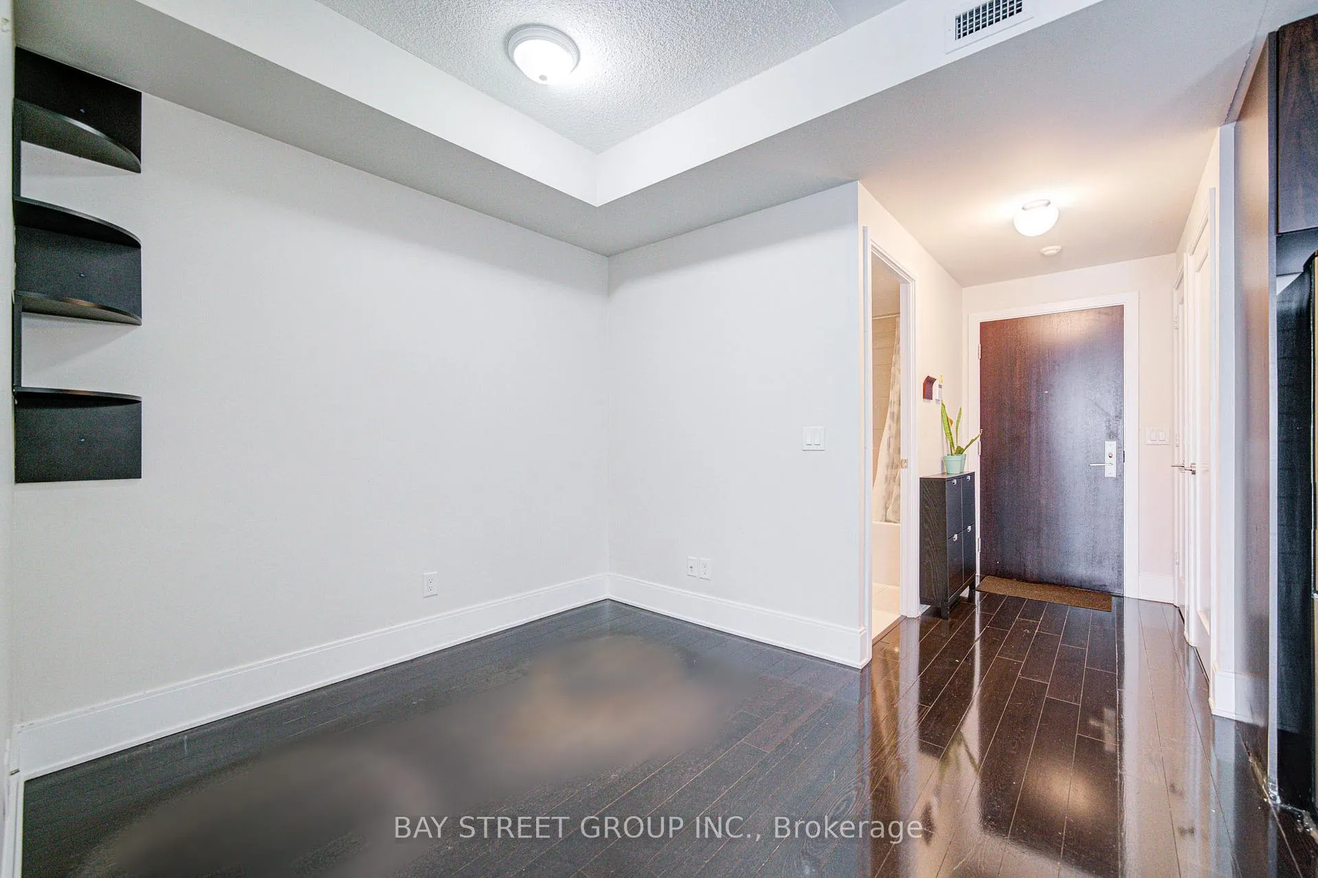 Photo 14 of Unit 212, 70 Roehampton Avenue, Toronto, Mount Pleasant West — HOMEH