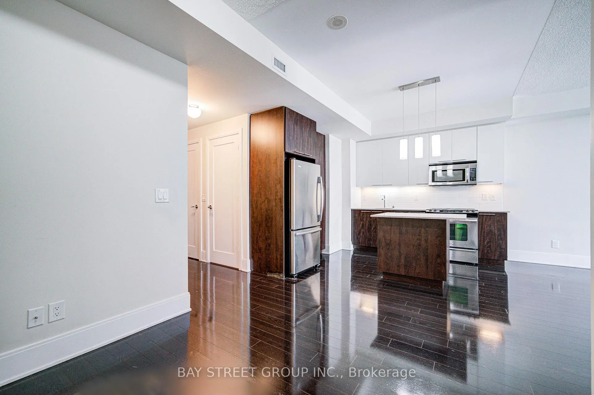Photo 16 of Unit 212, 70 Roehampton Avenue, Toronto, Mount Pleasant West — HOMEH