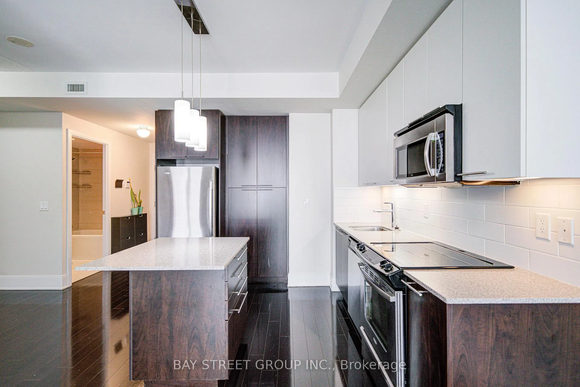 Photo 20 of Unit 212, 70 Roehampton Avenue, Toronto, Mount Pleasant West — HOMEH