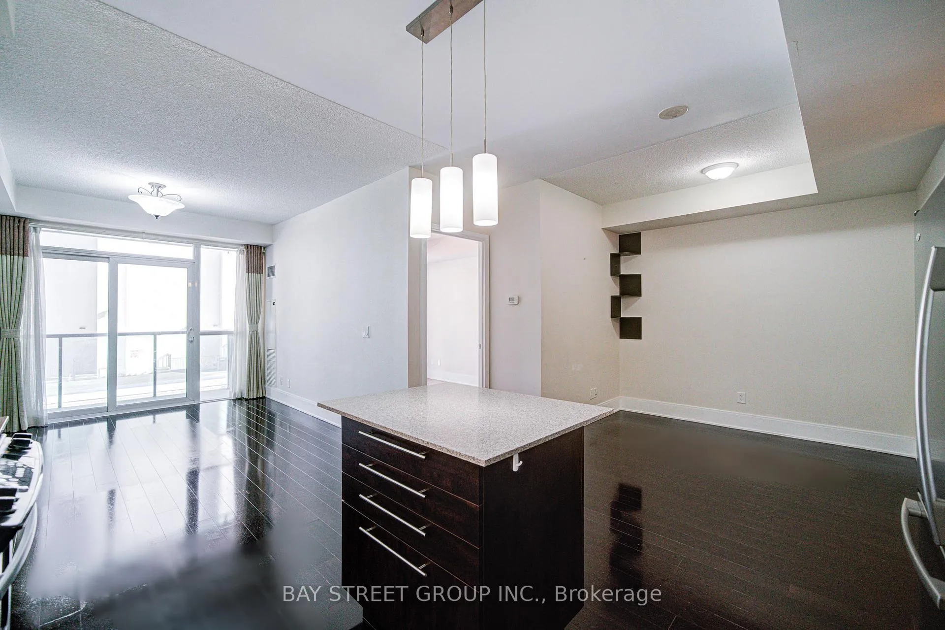 Photo 23 of Unit 212, 70 Roehampton Avenue, Toronto, Mount Pleasant West — HOMEH